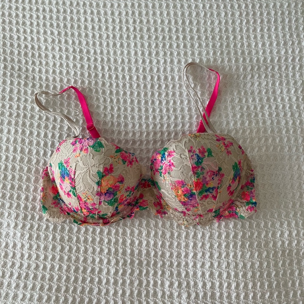 PINK by Victoria’s Secret floral print bra